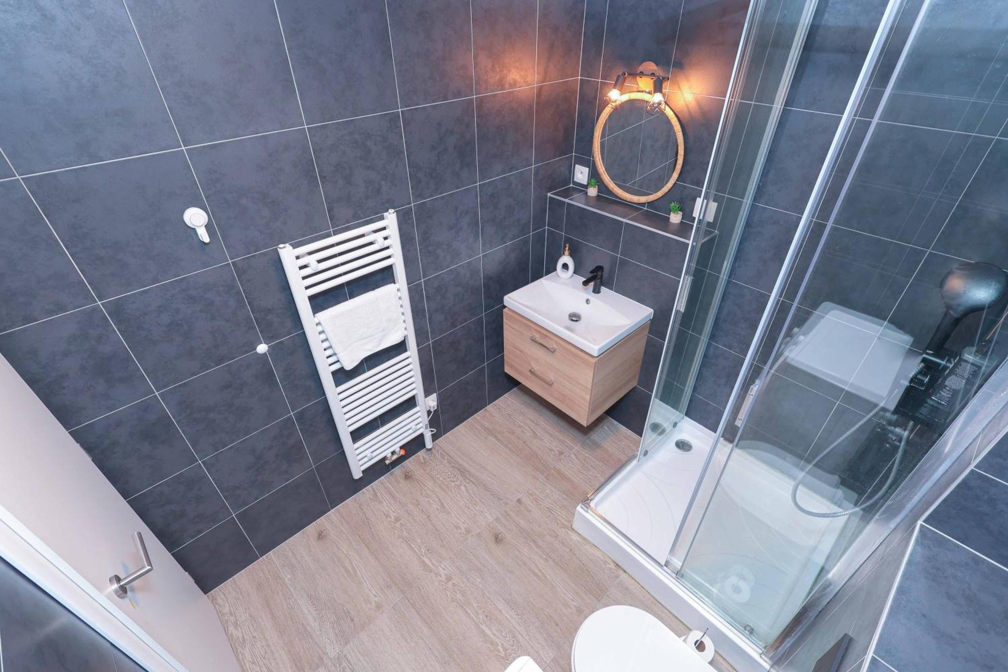 Apartamento Adamick Place In City Centre With Free Parking Bratislava Exterior foto